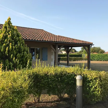 Amazing In With Terrace Nyaraló Les Forges