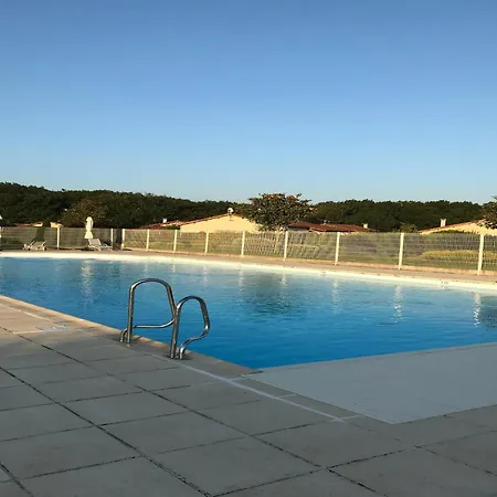 Amazing In With Terrace * Les Forges (Deux-Sevres)