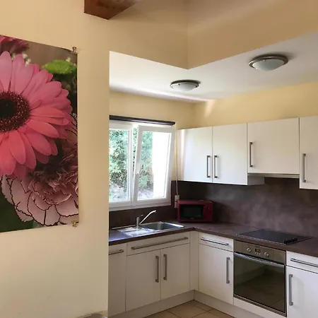 Amazing In With Terrace Сasa de vacaciones