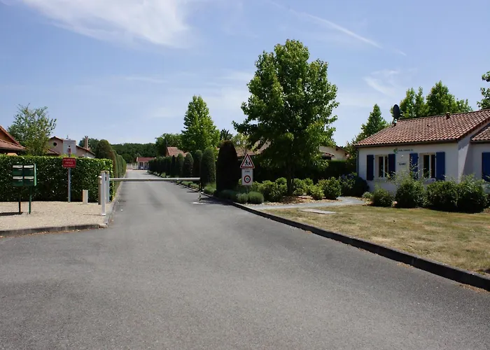 بيت للعطل Amazing In With Terrace *