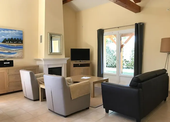 Amazing In With Terrace Les Forges (Deux-Sevres)