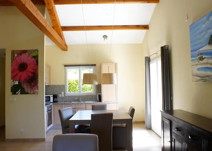 بيت للعطل Amazing In With Terrace