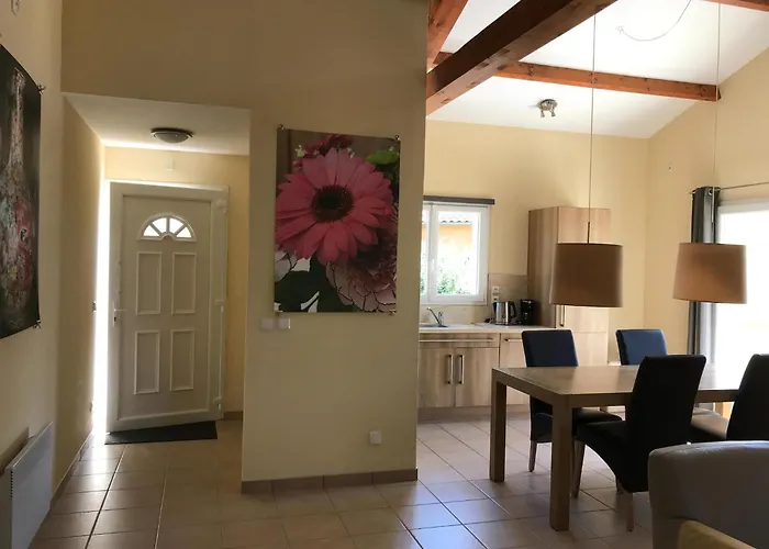 Amazing In With Terrace Les Forges (Deux-Sevres)