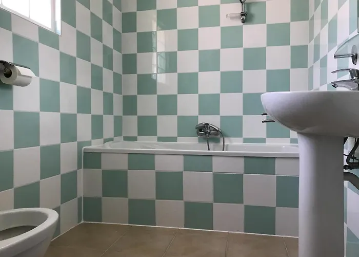 Amazing In With Terrace بيت للعطل *