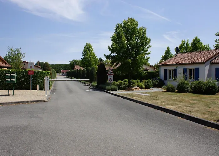 بيت للعطل Amazing In With Terrace