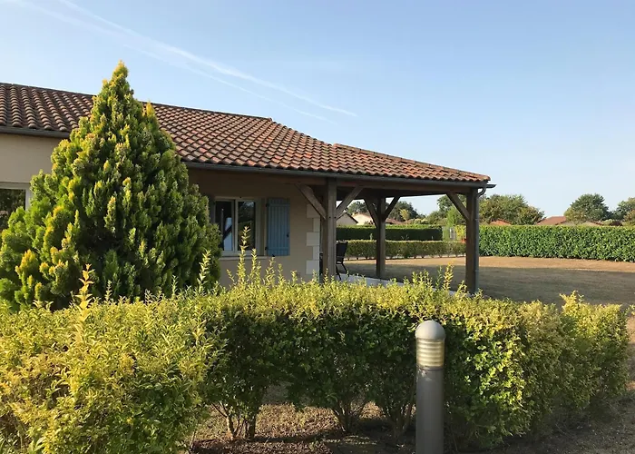 Amazing In With Terrace Les Forges (Deux-Sevres)